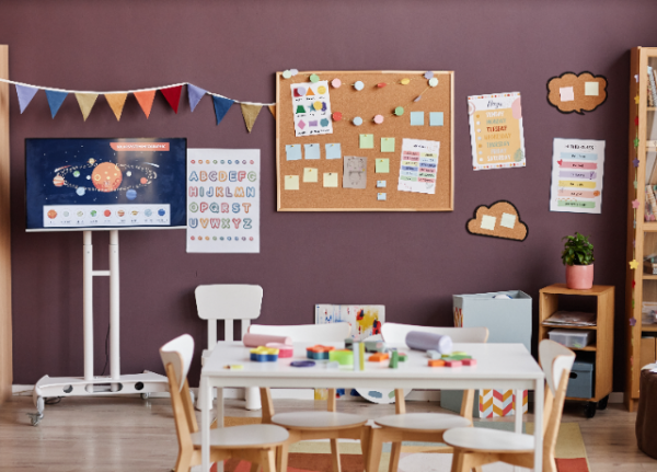 Why custom classroom displays make the biggest difference in student engagement