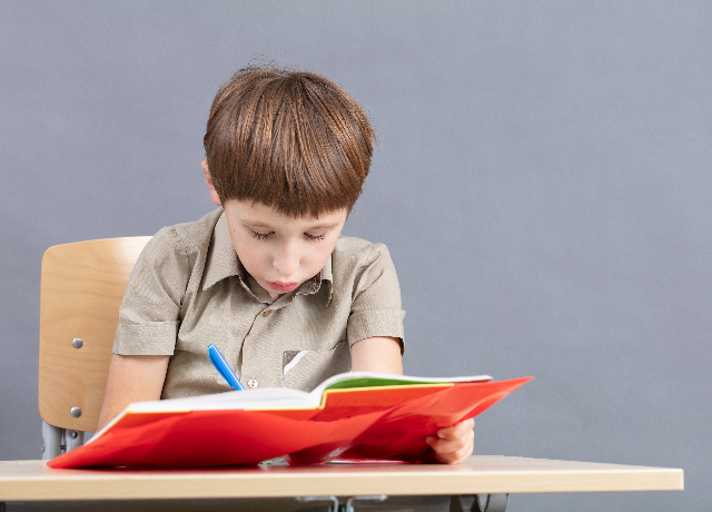 Creative reading log ideas to inspire young readers