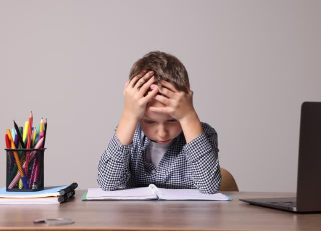 Spotting potential signs of dyslexia in primary school children